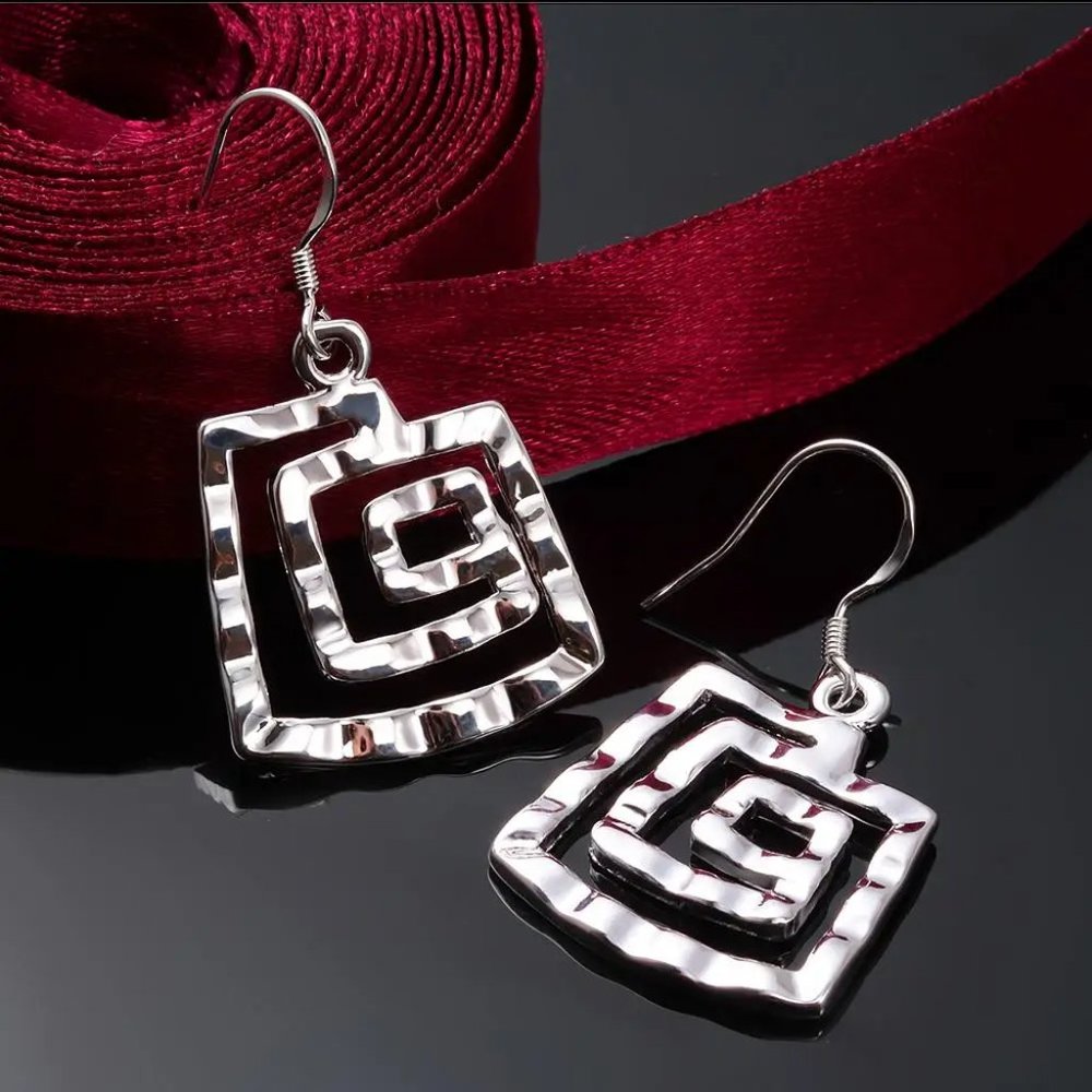 Gorgeous Sterling Silver Square Geometric Hanging Earrings - Picture 4 of 8